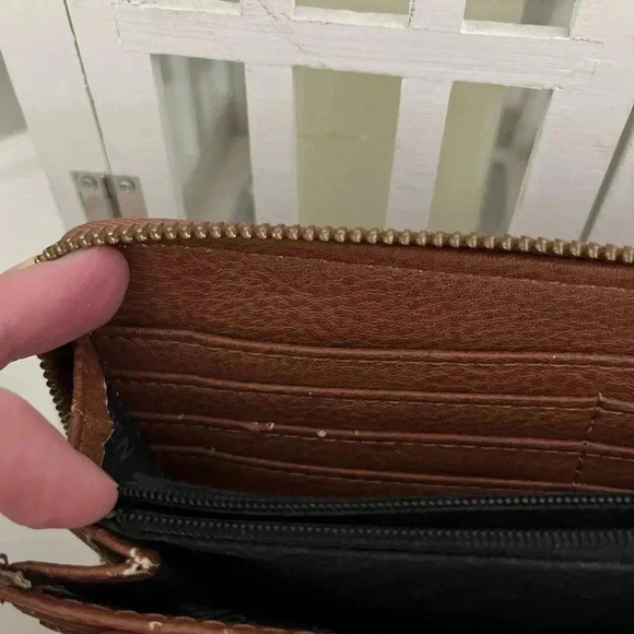 Steve Madden Wallet Wristlet Color Cognac - Picture 12 of 14
